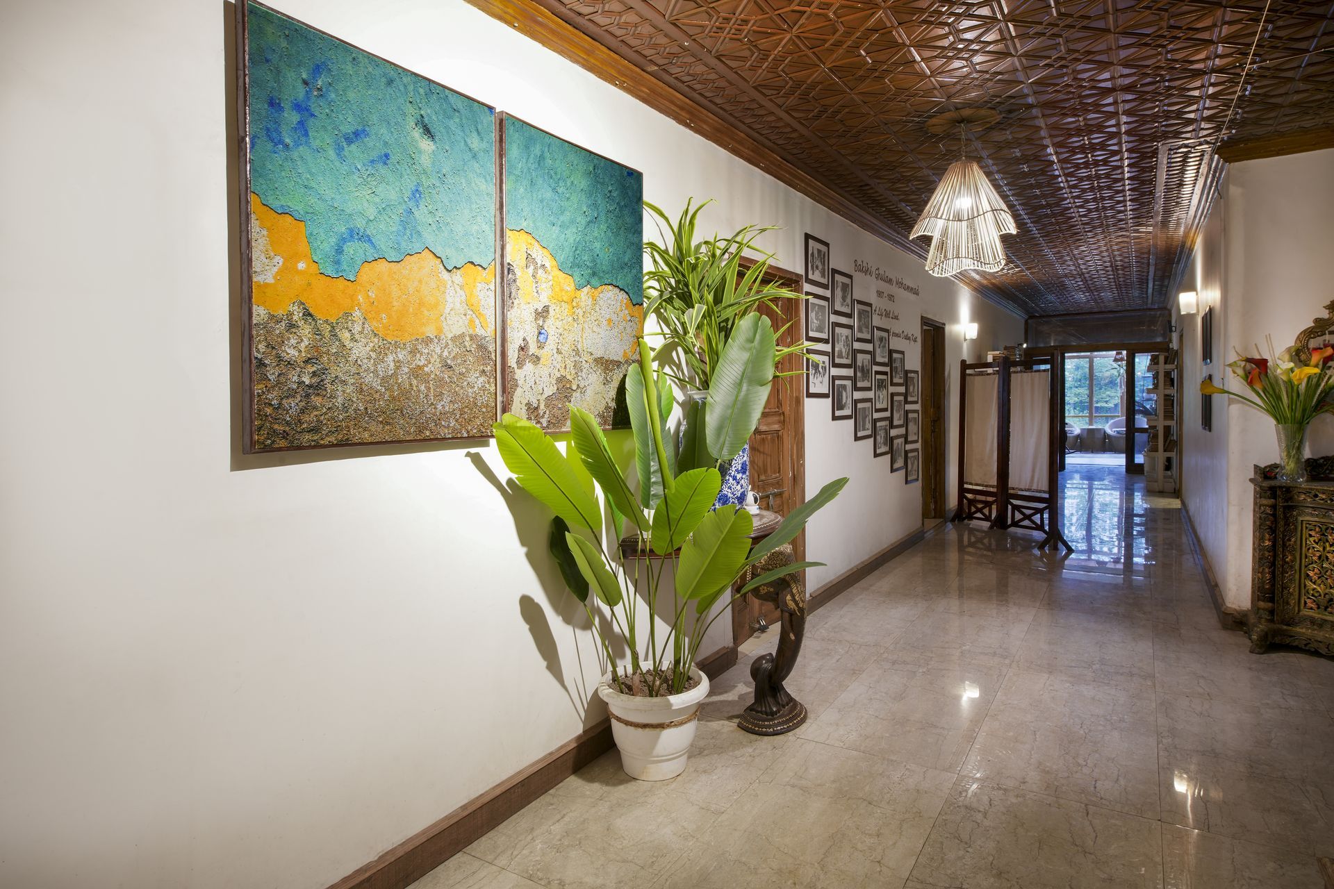 Room Detail